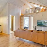 5 Star Holiday Home In Grenaa *