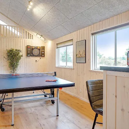 20 Person In Holiday home