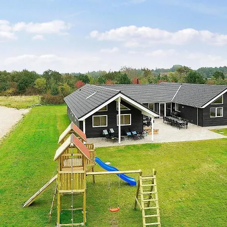 Holiday home 20 Person In *