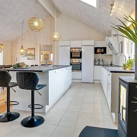 20 Person In Holiday home *